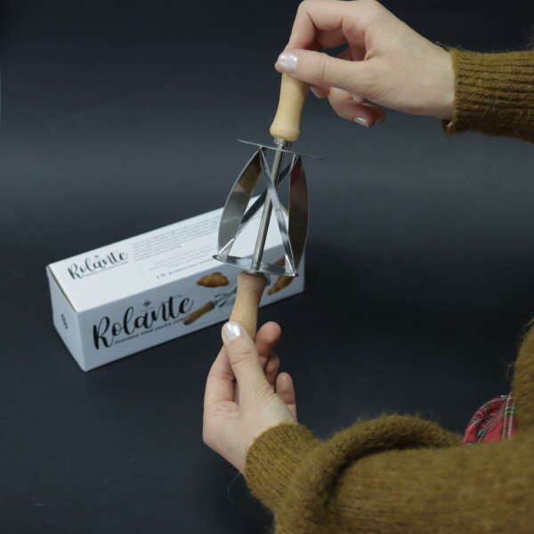 Dough cutter in the shape of a triangle- Rolante - AI WEB SHOP