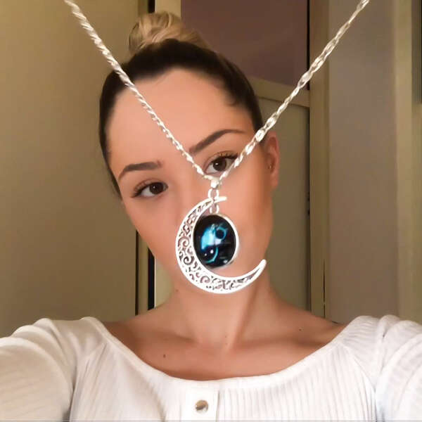 A unique astro necklace - Celestial - AI WEB SHOP